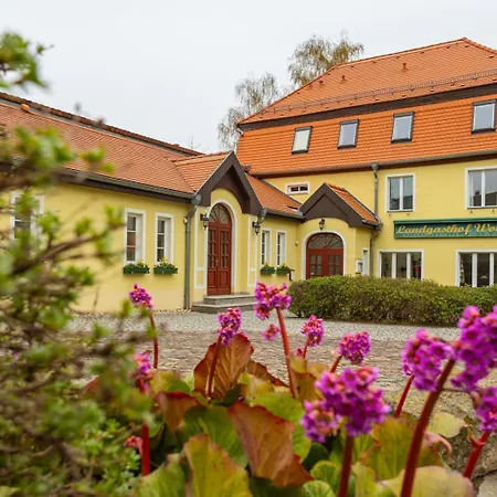 Landgasthof Wolf Inn Schrebitz